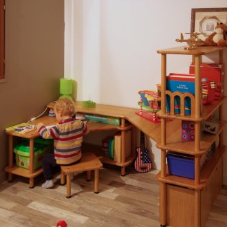 Kreş masif ahşap köşe masa