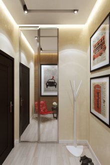 Plafonniers et spots dans le couloir