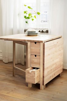 Tavolo pieghevole in legno