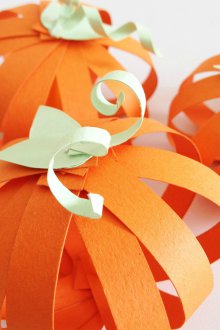 Citrouilles d'Halloween en rubans de papier