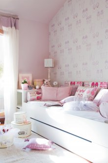 Pembe çocuk kız için