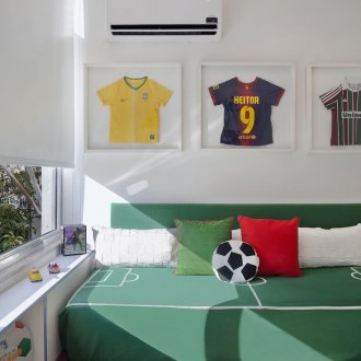 Futbol temalı bir çocuk için çocuk odası