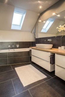 Çatı katı banyo