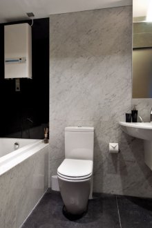 Mermer kombine banyo