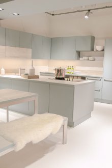 Light Kitchen Design 2019