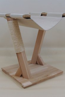 Portable hammock for cats