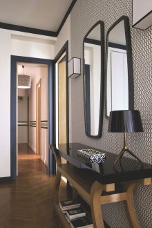Geometrik duvar kağıdı ile koridor dekorasyonu
