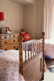 Quarto infantil em estilo provençal para crianças heterossexuais