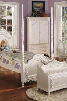 Quarto infantil em estilo provençal esculpido