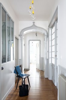 Budget repairs in the corridor in a studio apartment