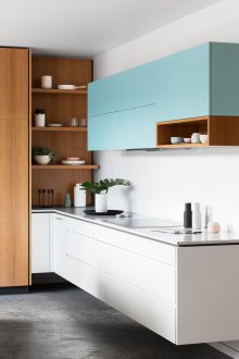 La cucina è modulare di 9 mq
