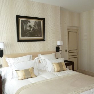 Carta da parati di design in camera da letto