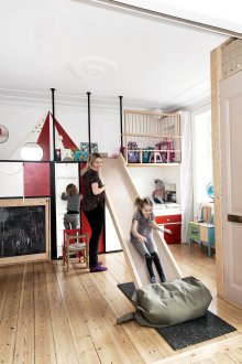 Diseño interior del juego odnushki para niños.