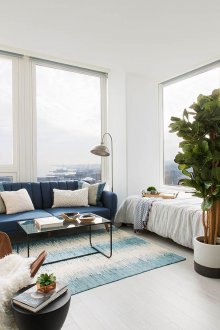 Diseño odnushki con ventanas panorámicas.
