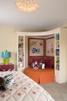 Diseño odnushki con cama infantil