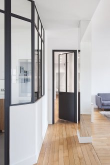 Bedroom in a one-room apartment furniture distribution