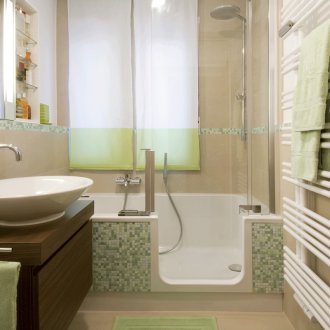 Küçük bir banyo tasarım fikirleri ve onarımı