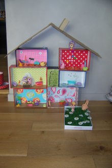 Ayakkabı kutularından Dollhouse