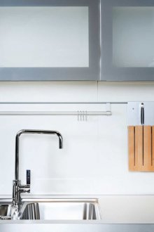 Guarda-corpo para toalhas na cozinha