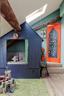 Stockage de jouets au lit