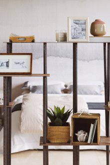 Shelving for metal