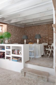 Rack for a drawing room with a niche