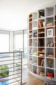 Shelving rack for semicircular