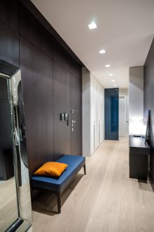 Laminated wall panels for the corridor