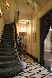 Wall panels for the corridor with gilding