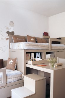 Design nursery for three children with furniture