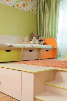 MDF per bambini sul podio del letto
