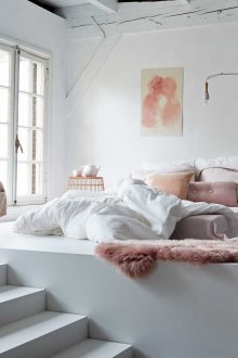 Podio letto in stile liberty