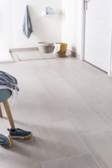 White interior with porcelain tiles