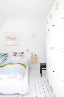 White floor in the interior