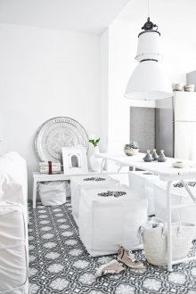 White interior in oriental style