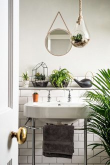 Çiçekli büyük banyo