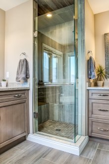 İki lavabo büyük banyo