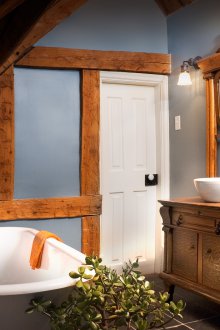 Büyük country tarzı banyo