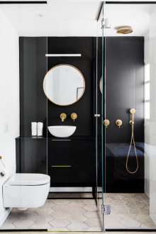 Büyük kombine banyo