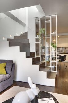 Interior partition with flowers