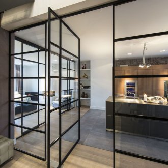 Pendulum interior partition