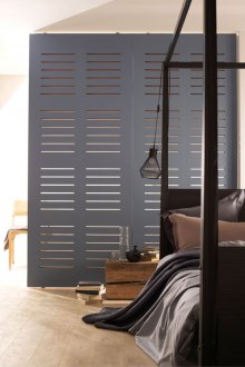 Interior gray screen