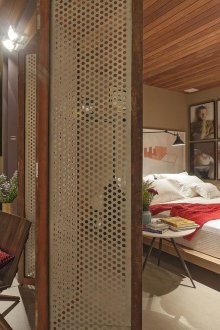 Folding partition
