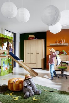 Layout für Kinder mit einem Rutschbett