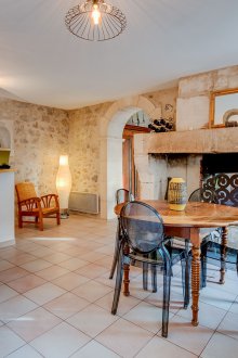 Mediterranean living room kitchen design