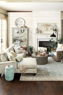 Studio apartment in a bright country style