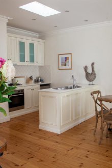 Studio apartment with provence style kitchen