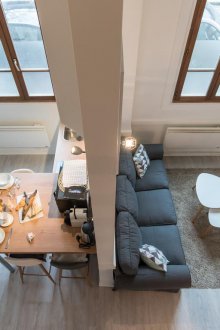 Studio apartment with a Scandinavian style partition