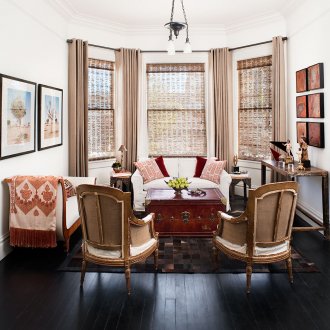 Combination of curtains for window decoration in the living room