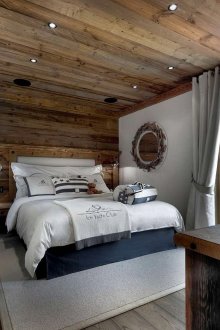 La combinaison du style marin et du style chalet dans la chambre